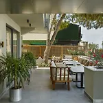 מלון Sherwood Premio