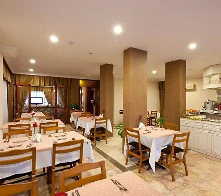 Hotel Sherwood Premio 3*