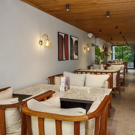 Sherwood Premio Hotel