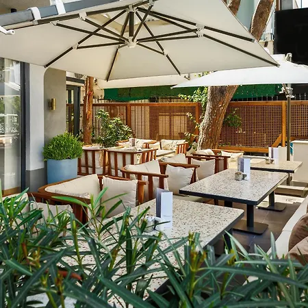 Sherwood Premio Hotel 3*