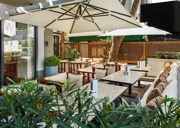 Sherwood Premio Hotel 3*